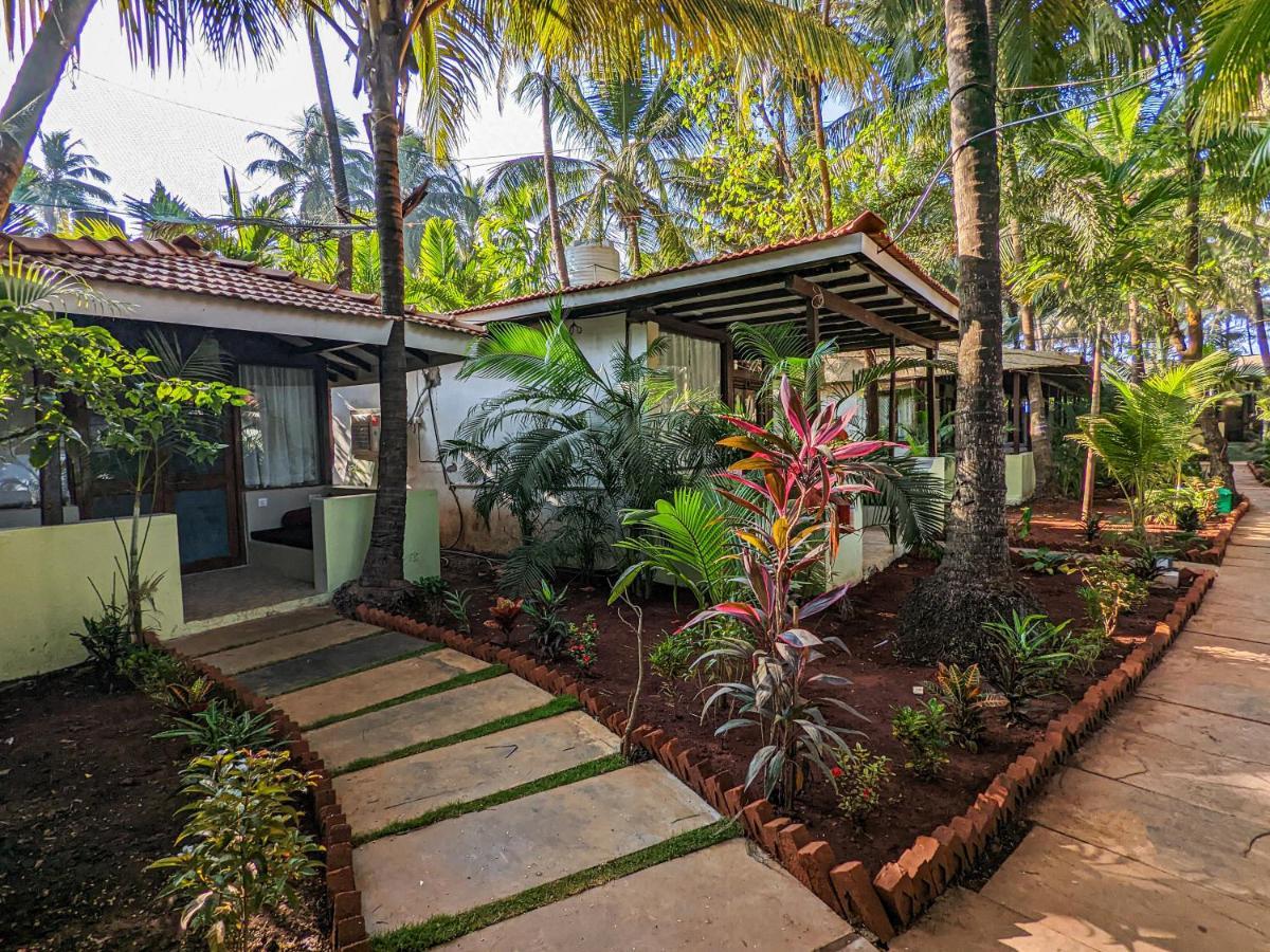 De Soul Sante Beach Resorts Morjim Goa Exterior foto